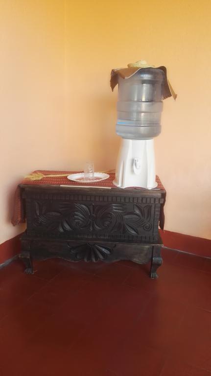 Hostal Morenos Antigua Bagian luar foto