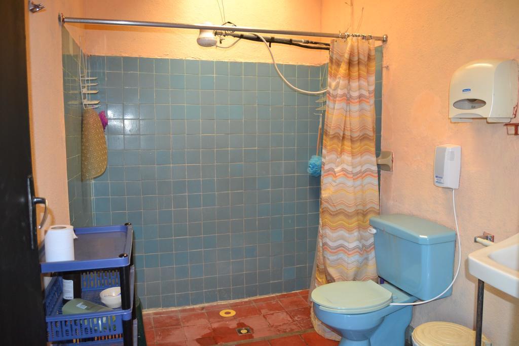 Hostal Morenos Antigua Bagian luar foto